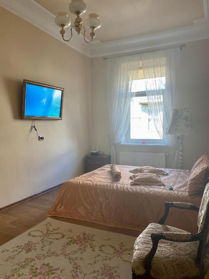 Cozy Apartment Lviv Exterior foto