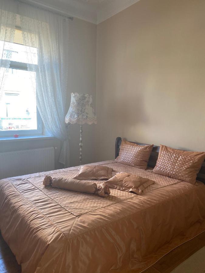 Cozy Apartment Lviv Exterior foto